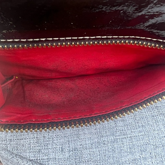 Dooney & Bourke Black patent Leather Medium Wallet - Picture 2 of 13